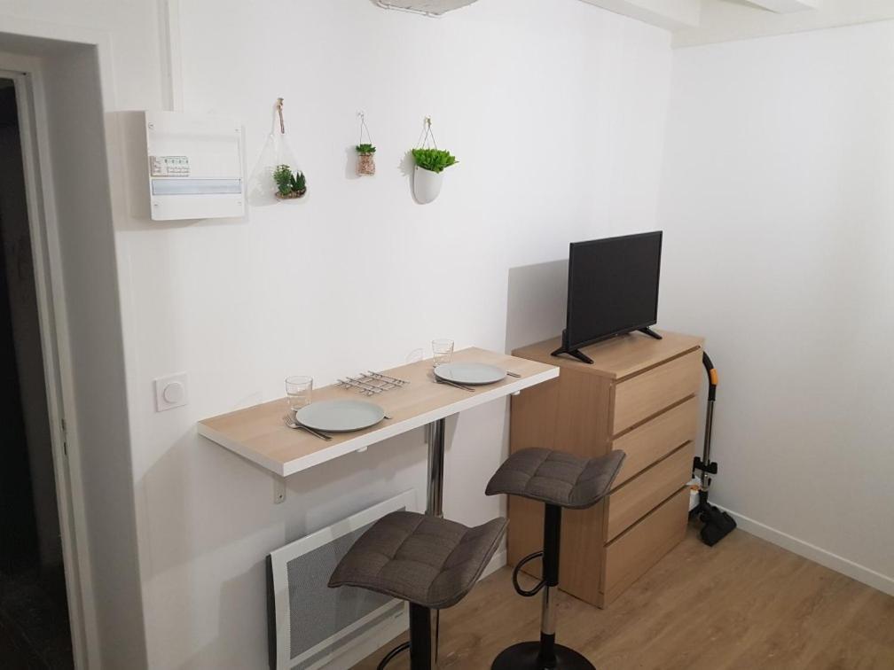 La Fauconnerie Studio De Charme Au Coeur D'אורליאן מראה חיצוני תמונה